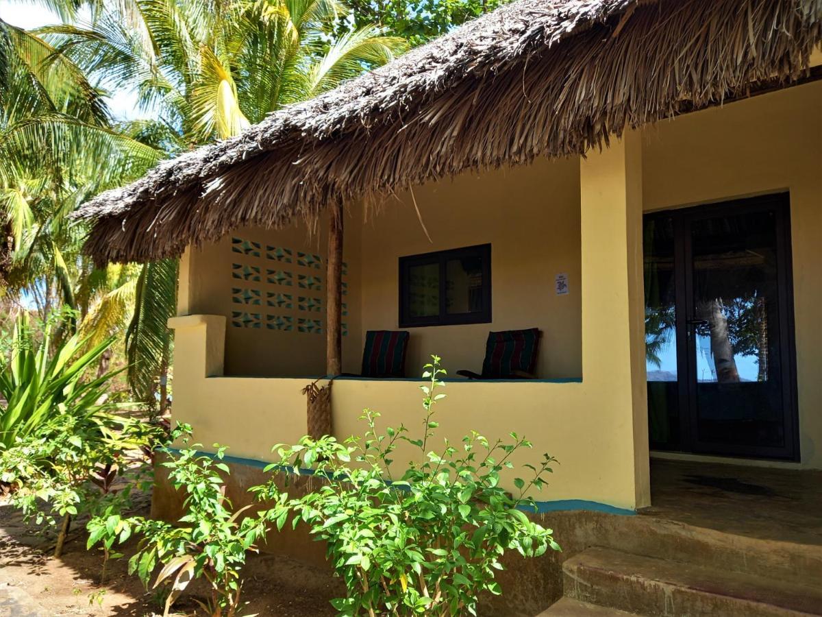 Moheli Laka Lodge Nioumachoua Ngoại thất bức ảnh